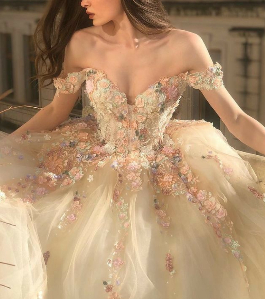 How to find your dream wedding dress