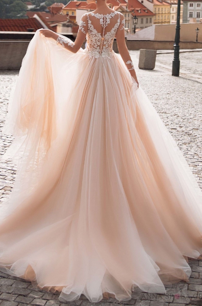 Tips for choosing wedding dress